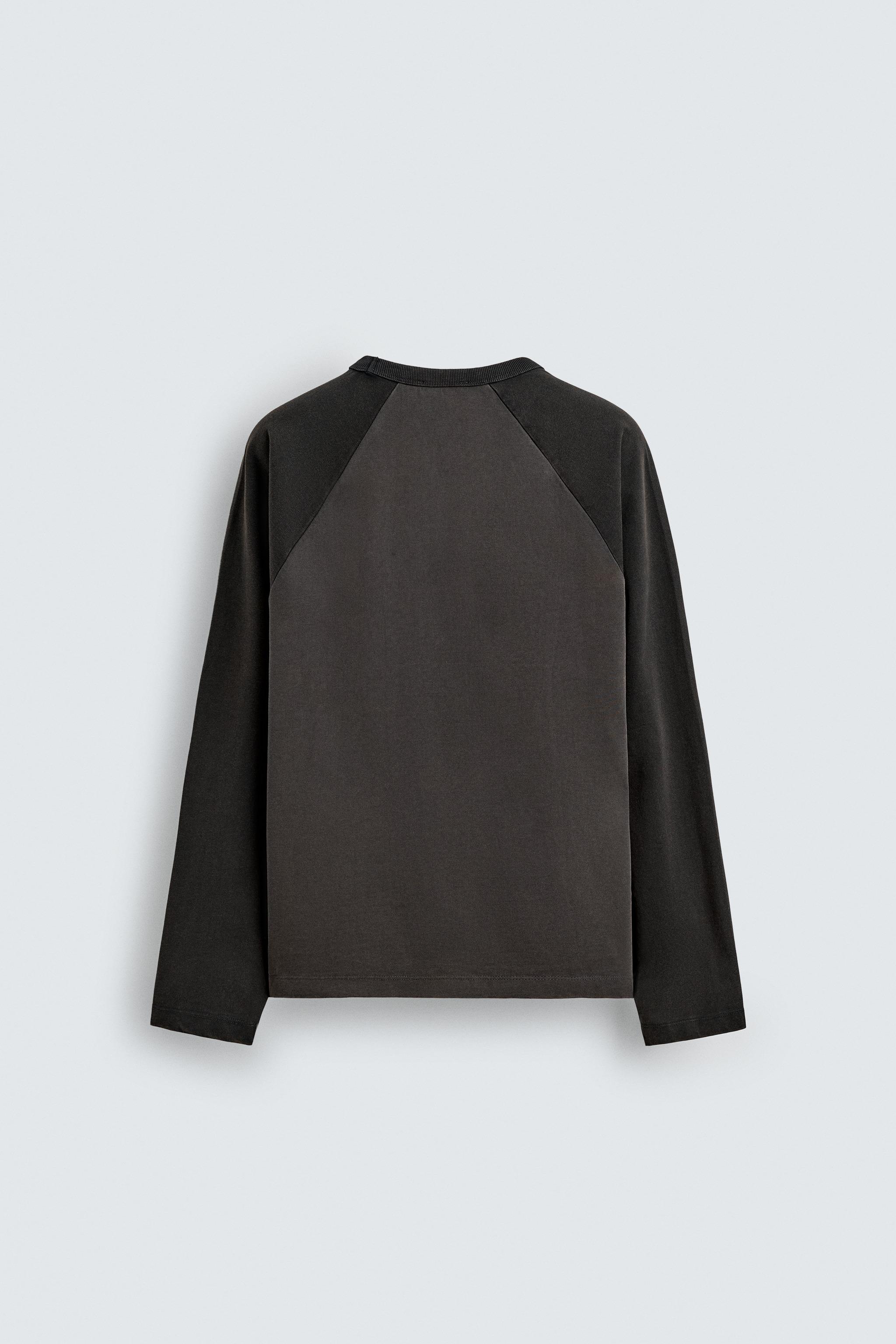 T-SHIRT COLOR BLOCK
